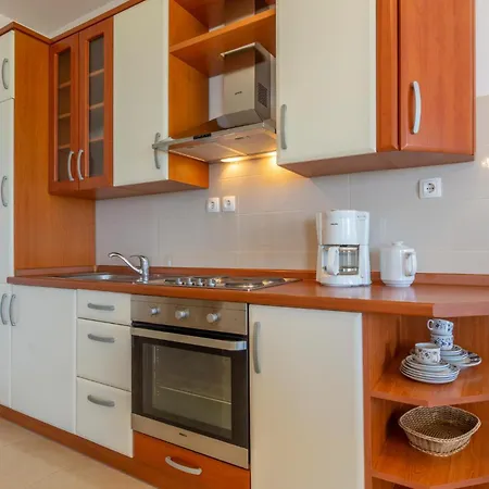 Pet Friendly In With House Sea View Holiday home