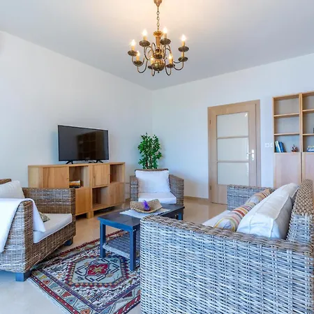 Pet Friendly In With House Sea View Holiday home