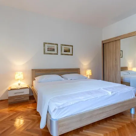 Pet Friendly In With House Sea View *